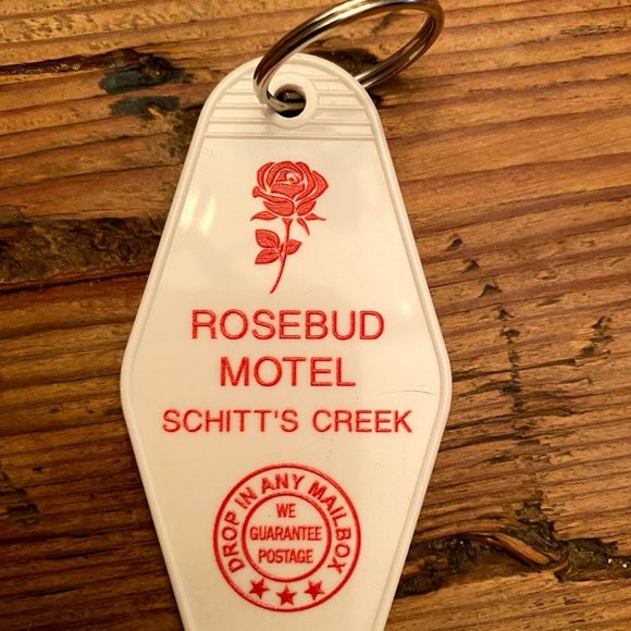 Rosebud Motel vintage style keychain - Picture 2 of 3